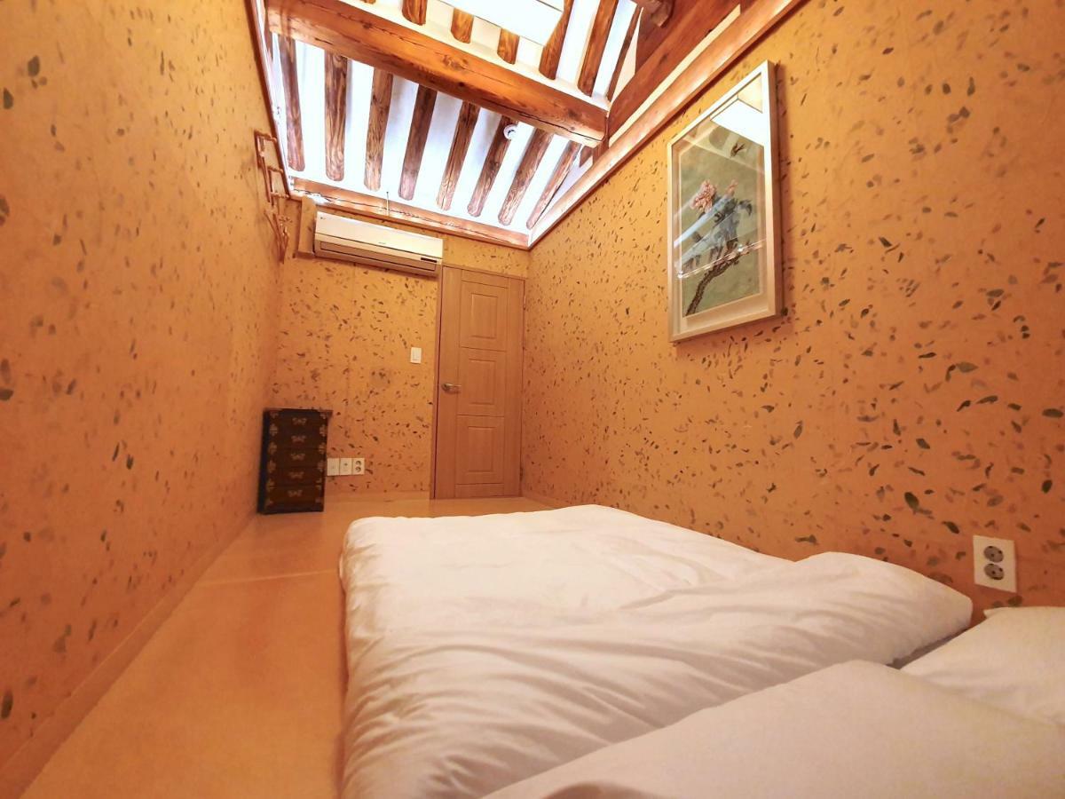Gung Guesthouse โซล ภายนอก รูปภาพ